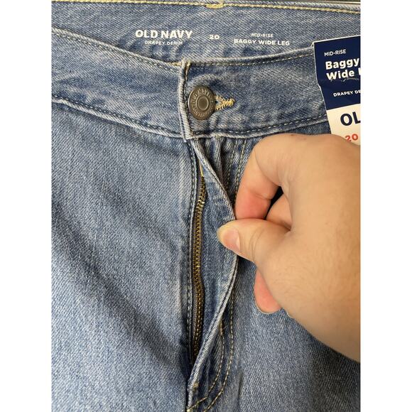 Old Navy Jeans Womens 20 Blue Mid-Rise Baggy Wide Leg Drapey Denim Cargo Pockets - Picture 2 of 16